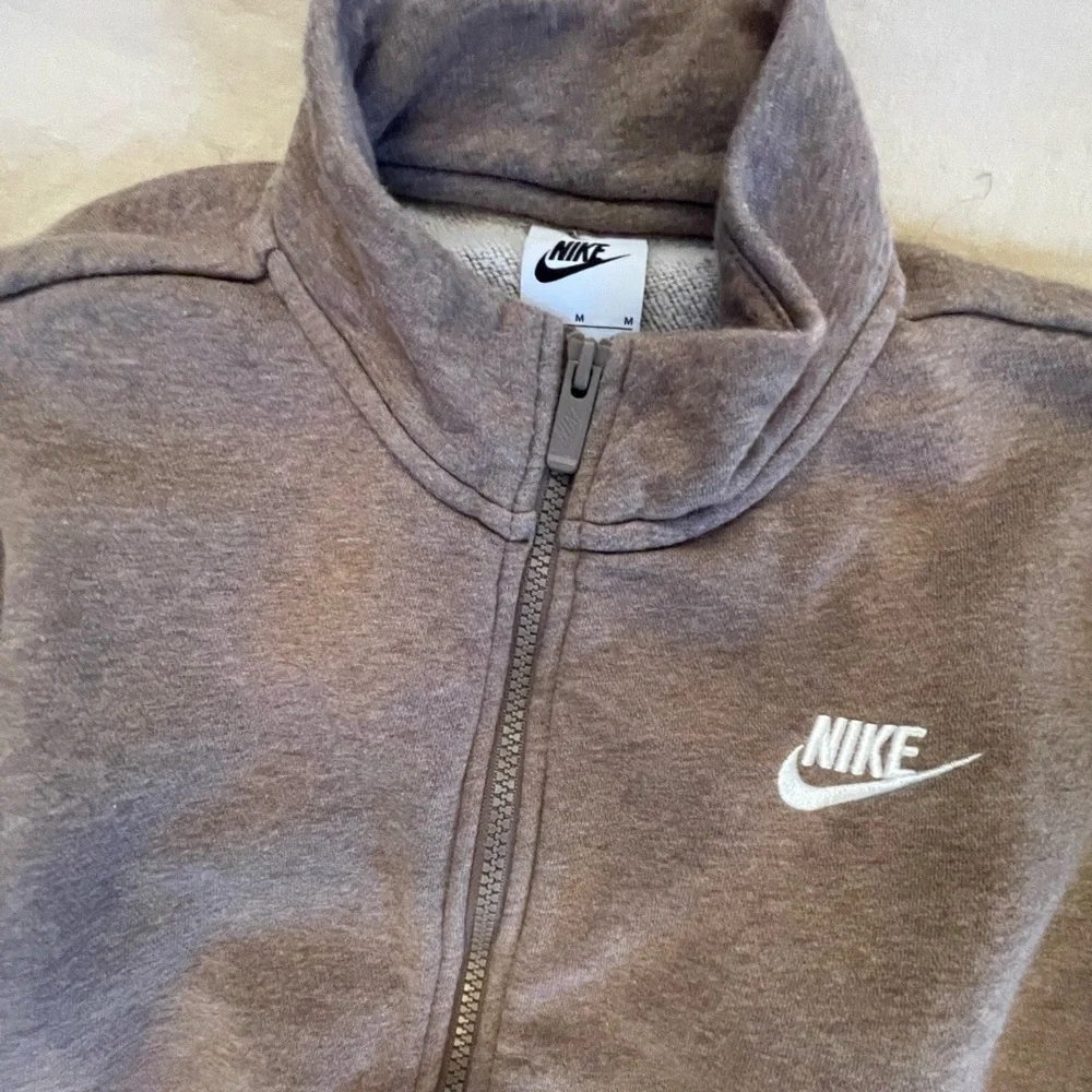 Nike excellent wide